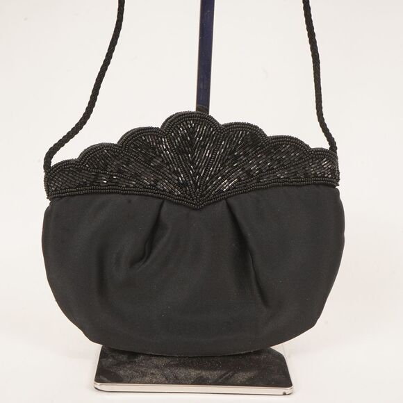 Andre Cellini Black Clam Shell Top Beaded Hand Bag - Picture 1 of 15
